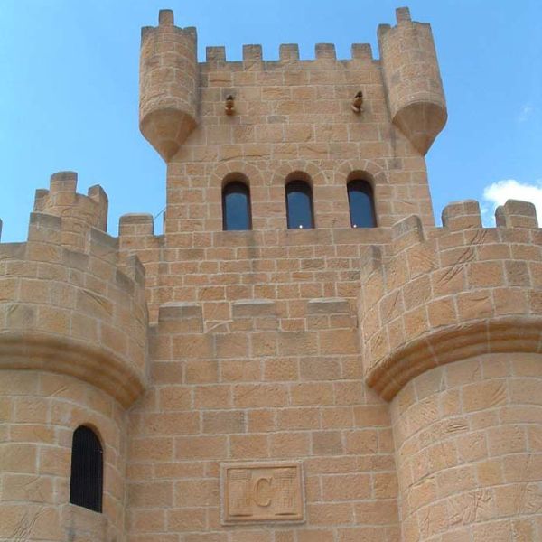 castillo de piedra artificial