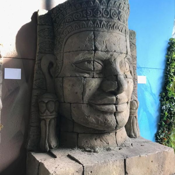 escultura maya